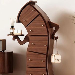 Meet your Posher, Don